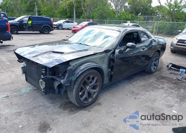 2C3CDZAG1JH327705: 42512268