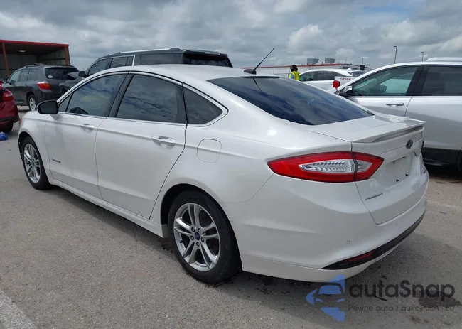 3FA6P0RU8FR237720: 42512387