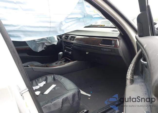 WBAVC73588KP39532: 42512477