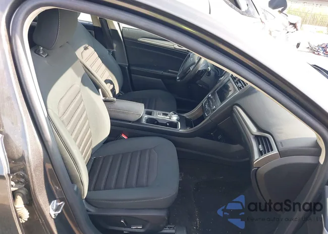 3FA6P0T91KR147629: 42512594