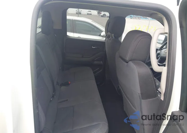 1N6ED1EK0RN666847: 42513822