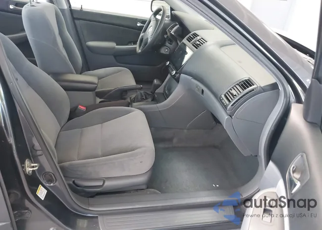 1HGCM66305A004798: 42514155