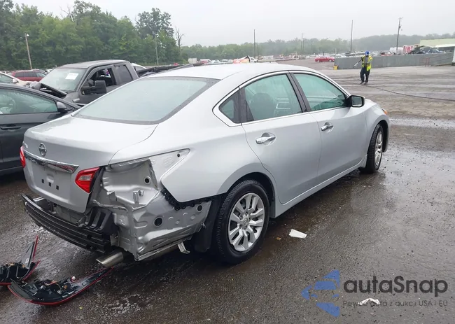 1N4AL3AP9HN334931: 42513233