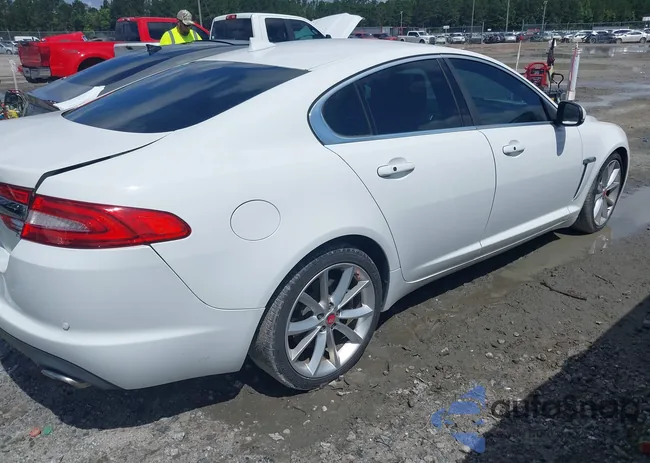 SAJWA0F79F8U64380: 42513530