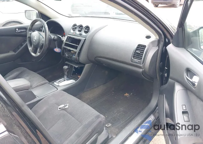 1N4AL2AP6CN410625: 42513544