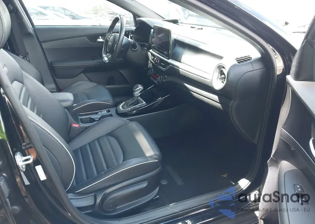 3KPF54AD2PE619396: 42515038