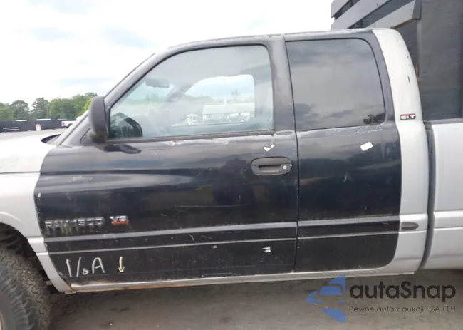 3B7HF13Y0YG108022: 42515184