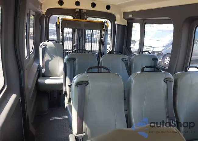 1FTYR2CM9HKA02106: 42514311