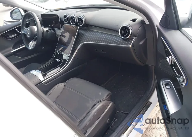 W1KAF4HB6PR136757: 42515623