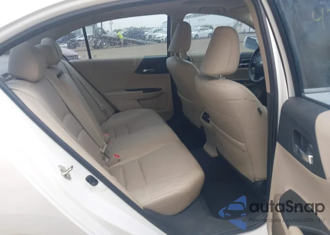 1HGCR3F81GA009782: 42515778