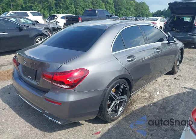 WDD3G4EB2KW012781: 42515803