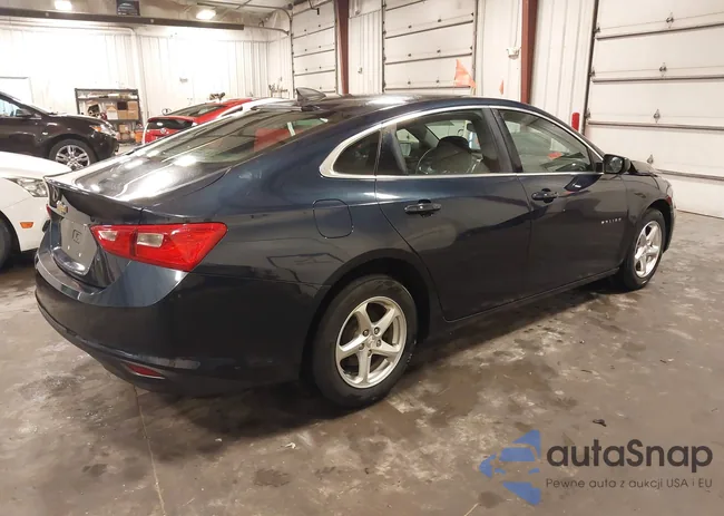 1G1ZB5ST5HF111005: 42515261