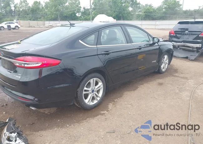 3FA6P0LU9JR219261: 42515271