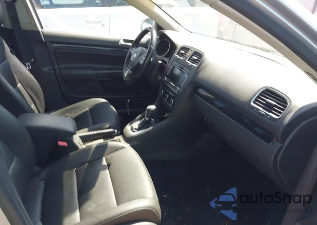 3VWPL7AJ8EM608162: 42516807