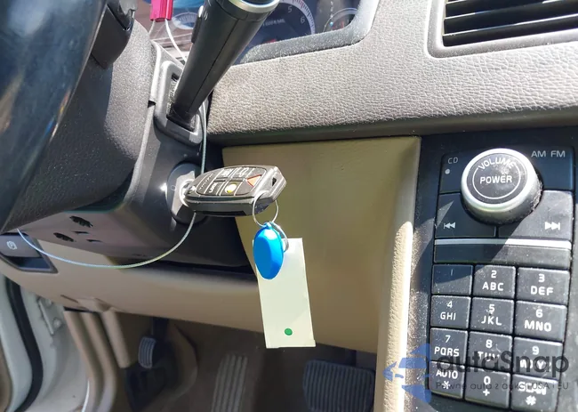 YV4952CY5D1637632: 42516954