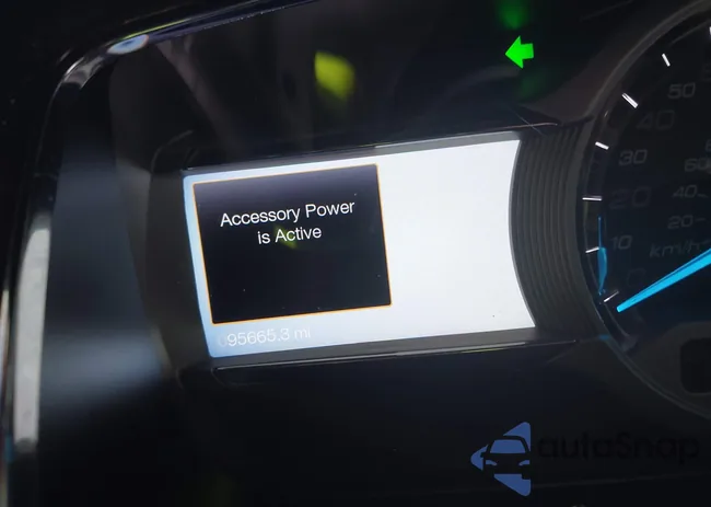 1FAHP2F82HG113044: 42517008