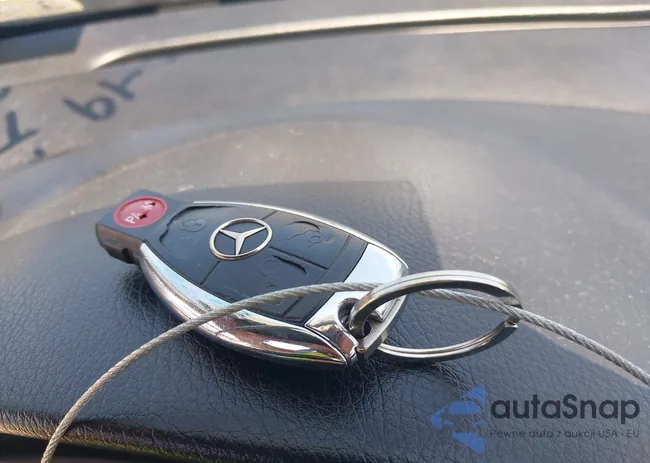 WDBRF52H67A925004: 42517021