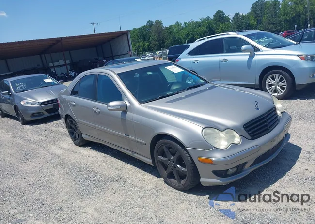 WDBRF52H67A925004: 42517021