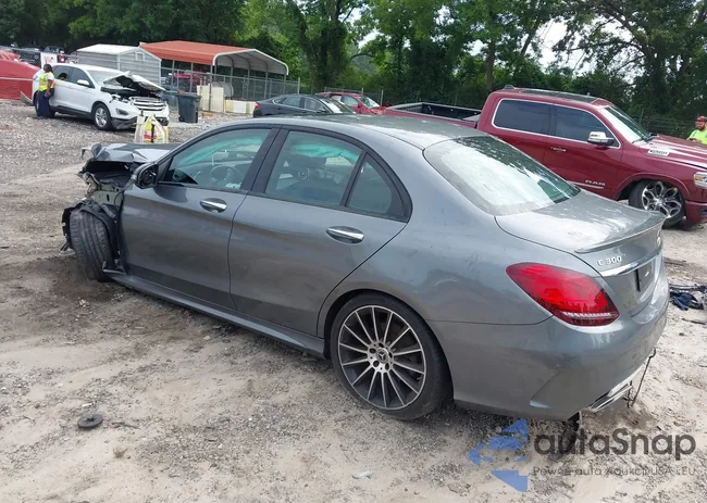 W1KWF8DB8MR634599: 42516375