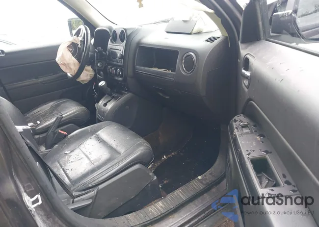 1C4NJRFB7GD639544: 42516548