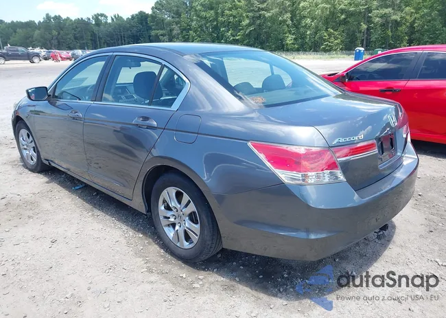 1HGCP2F63BA109969: 42516551