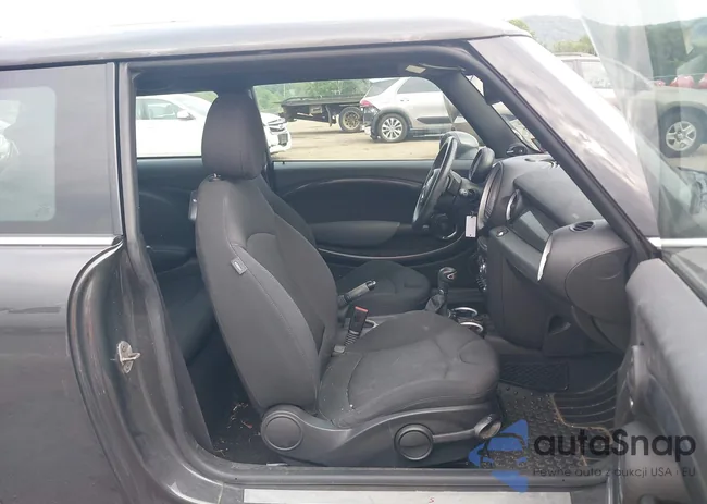 WMWSV3C58BTY13412: 42516587