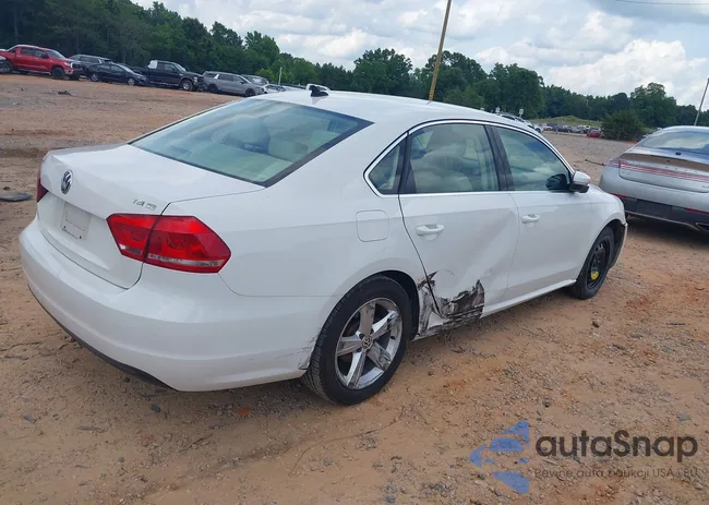 1VWBT7A3XEC042650: 42517610