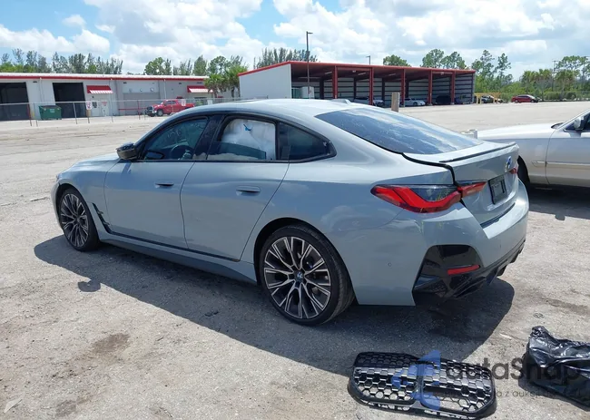 WBA63AW0XPFP50556: 42517241