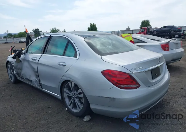 55SWF4HB2JU238570: 42517449