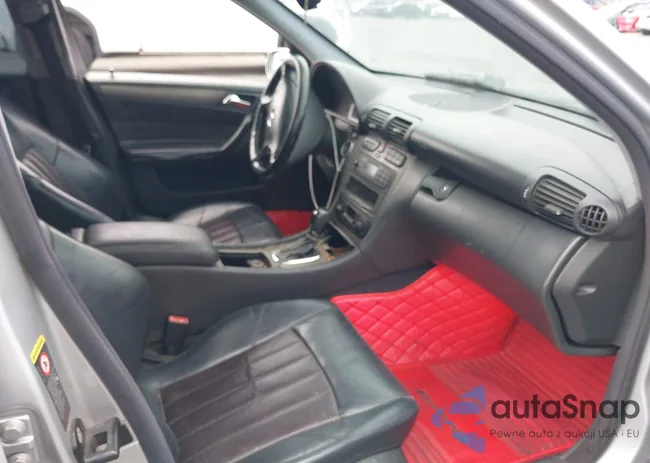 WDBRF65JX2F222750: 42517552