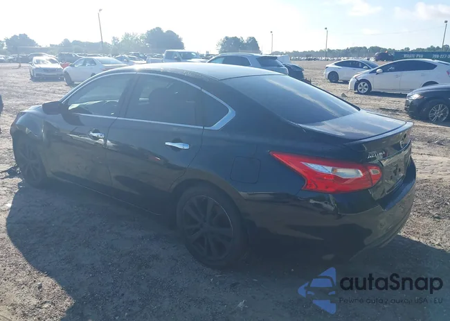 1N4AL3AP1GC174621: 42518639