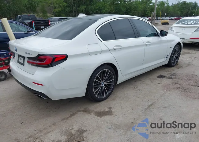 WBA33AG01PCM34630: 42518693