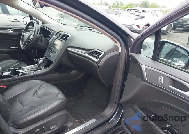 3FA6P0SU9ER382998: 42518804