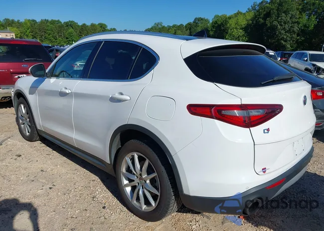 ZASFAKRN3J7C16023: 42518828