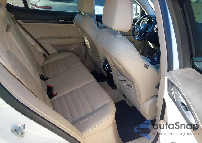 ZASFAKRN3J7C16023: 42518828