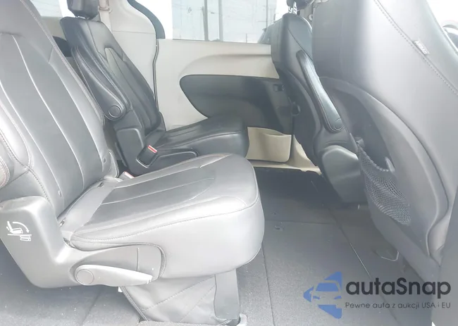 2C4RC1BG4HR821604: 42518247