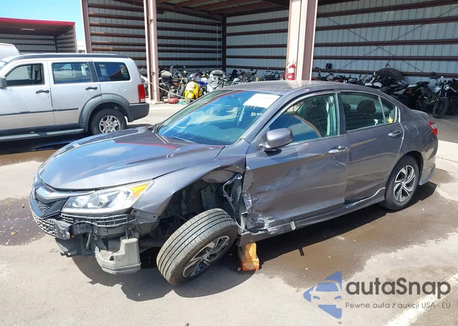 1HGCR2F33HA271805: 42518300