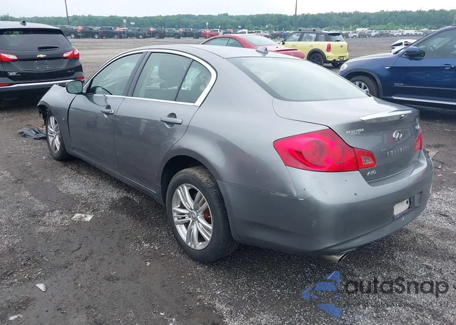 JN1CV6AR4FM650047: 42518345