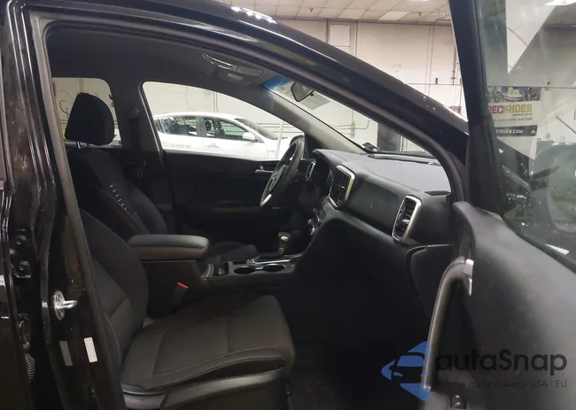 KNDPMCAC2N7968595: 42519812