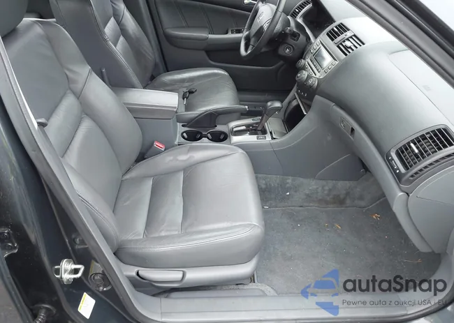 1HGCM56876A098931: 42519544