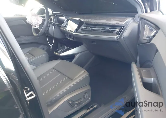 WA1LUBFZXRP049711: 42520692