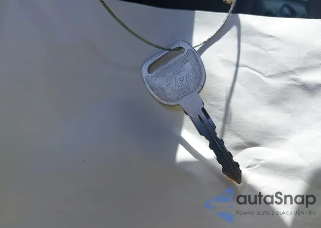 1G3NL52E03C136568: 42521165