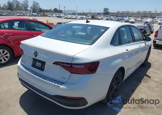 3VW7M7BU3RM023081: 42520235