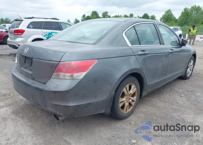 1HGCP2F40AA043698: 42521607