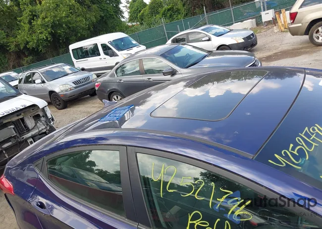 5NPDH4AE0DH284069: 42521796