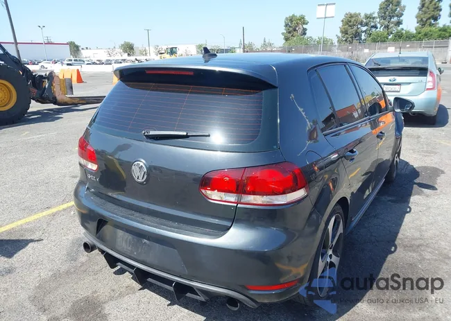 WVWHD7AJ6CW212278: 42521840