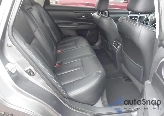 1N4AL3AP5JC183605: 42521938