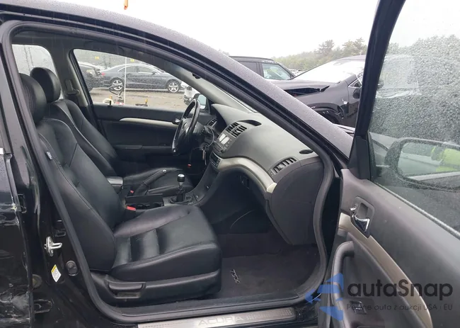 JH4CL95884C007577: 42521941