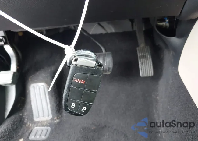 3C4PDCBB7HT590117: 42522100