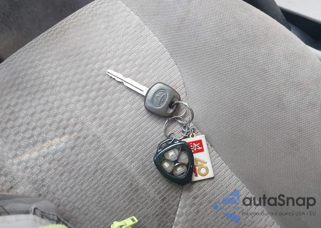 JTMBD31V276026549: 42521223